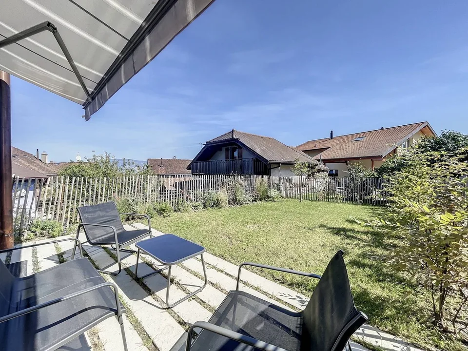 Haus mit 2 Wohnungen, im Herzen des Dorfes Saint-Gingolph gelegen