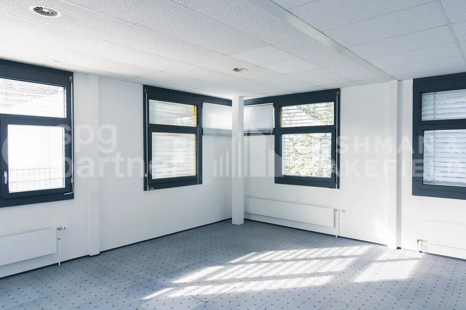 Bâtiment artisanal & administratif indépendant - 2?800 m² - Veyrot 11 – photo 8 sur 13