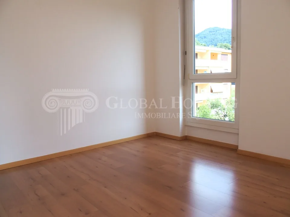 Bello e comodo attico / Bequeme und schöne Attikawohnung – Foto 8 von 10