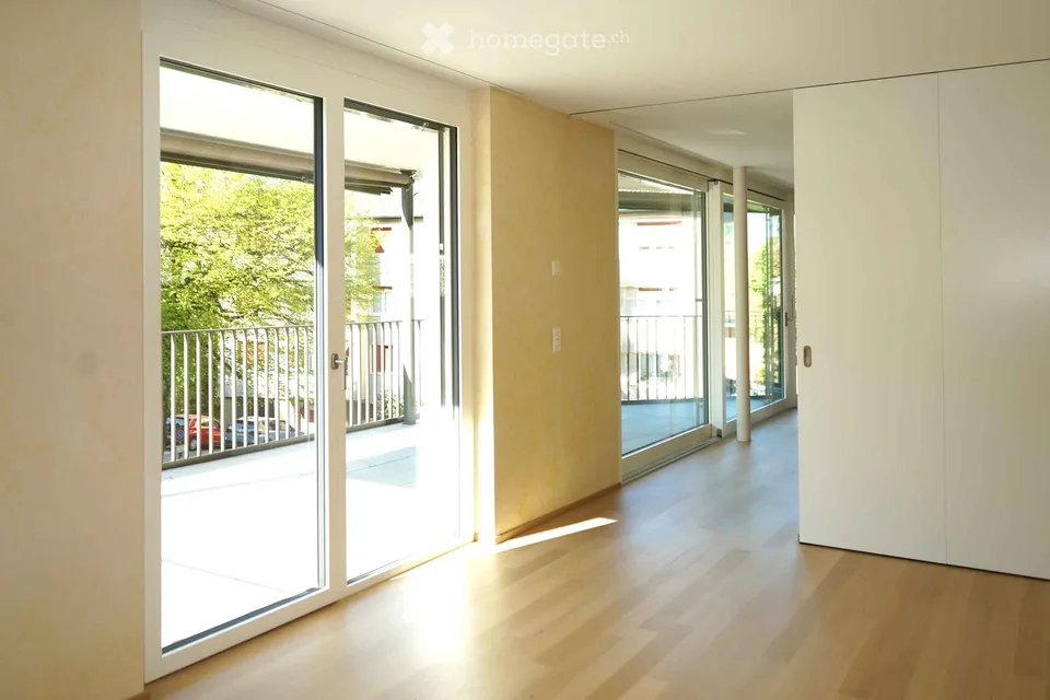 Moderne 4.5-Zimmer-Dachwohnung in ruhiger Lage von Arlesheim