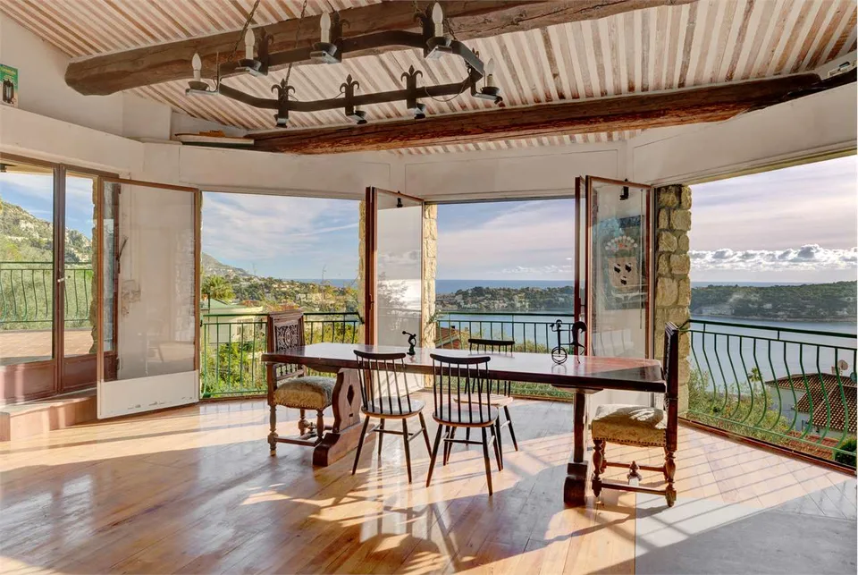 Villa di carattere in posizione tranquilla – foto 7 di 13