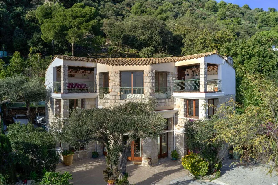 Villa mit Charakter in ruhiger Lage