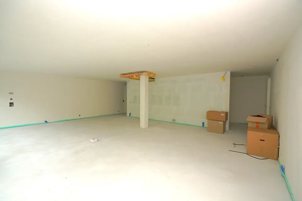 LOCAL COMMERCIAL À SIERRE – Foto 6 von 8