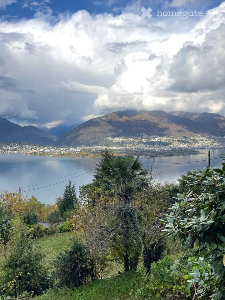 Terreno edificabile con vista lacustre da sogno a Gerra