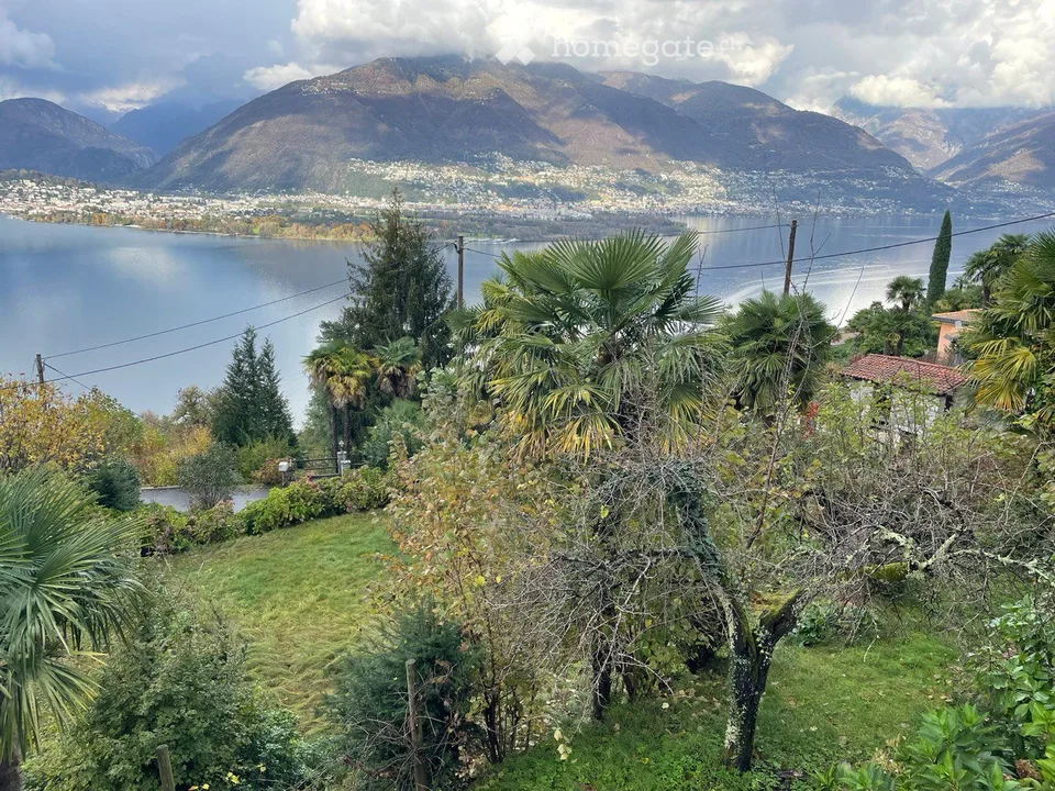 Bauland mit traumhaftem Seeblick in Gerra
