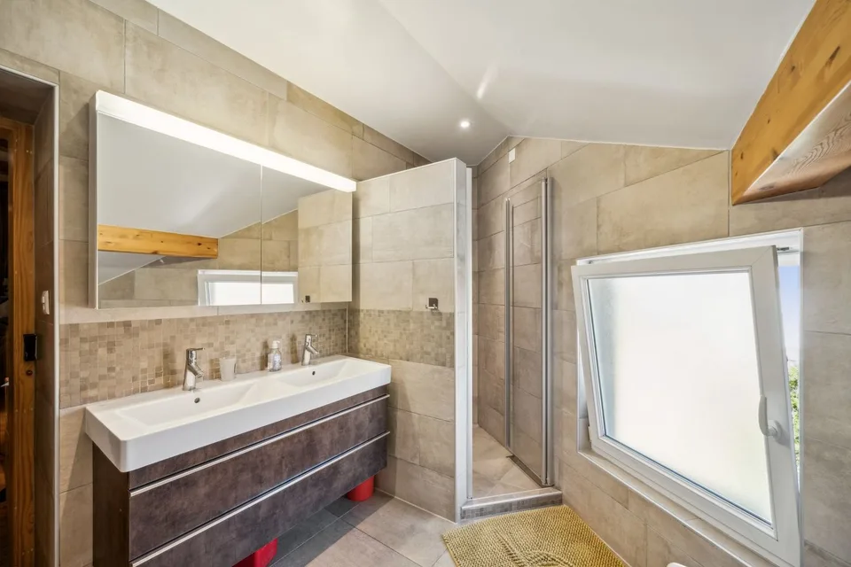 Casa familiare con ampio esterno e terrazza, vicino a Yverdon – foto 7 di 9