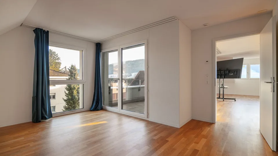 Helle 4.5-Zimmer-Wohnung in Oberweningen – Foto 7 von 10