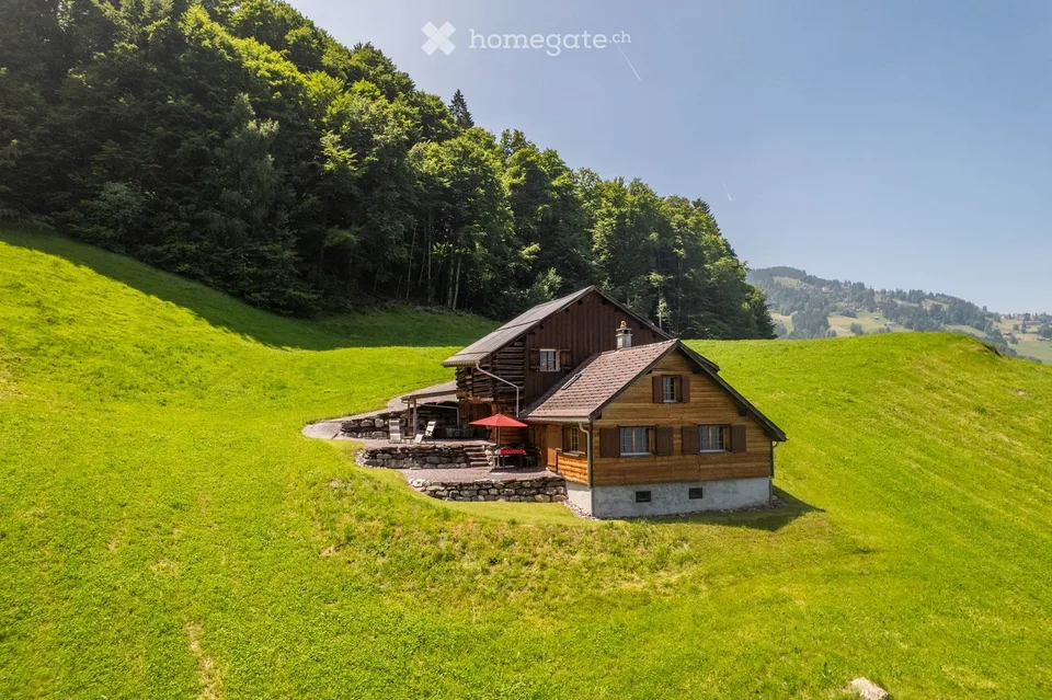 Absolut ruhiges Ferienhaus mit Scheune in Alleinlage (Zweitwohnsitz)