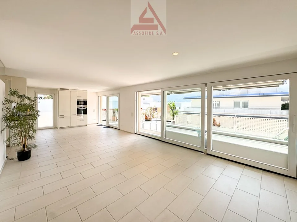 Attico con terrazza panoramica / Attika-Wohnung mit Panoramaterrasse