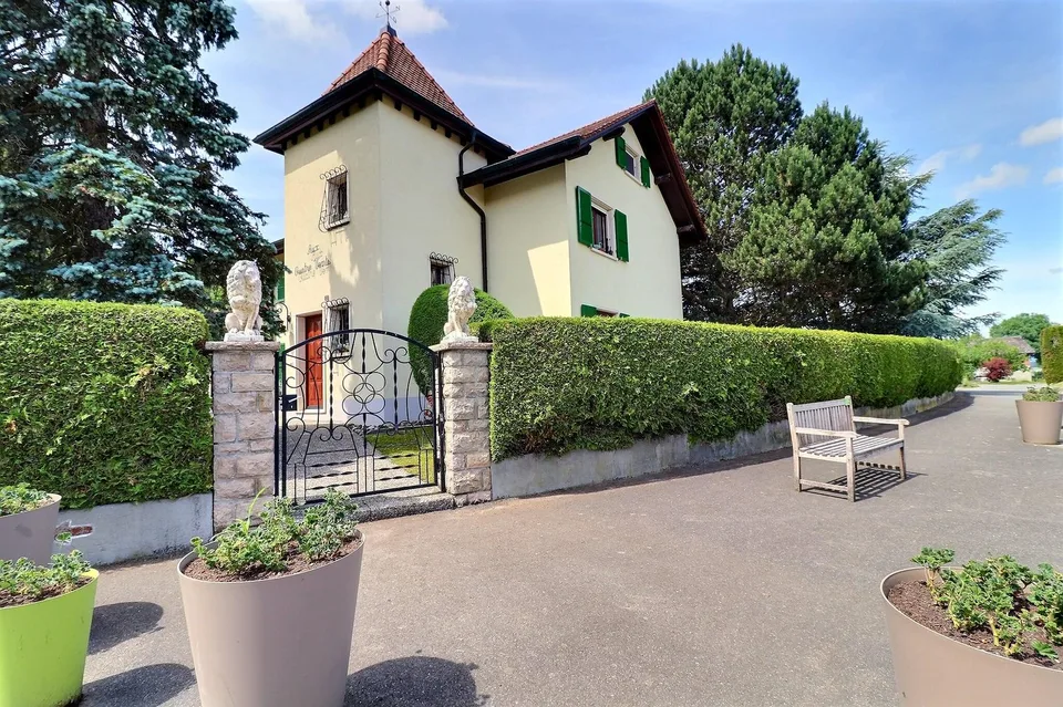Bellissima casa indipendente in viager occupata senza affitto con vista sul Giura