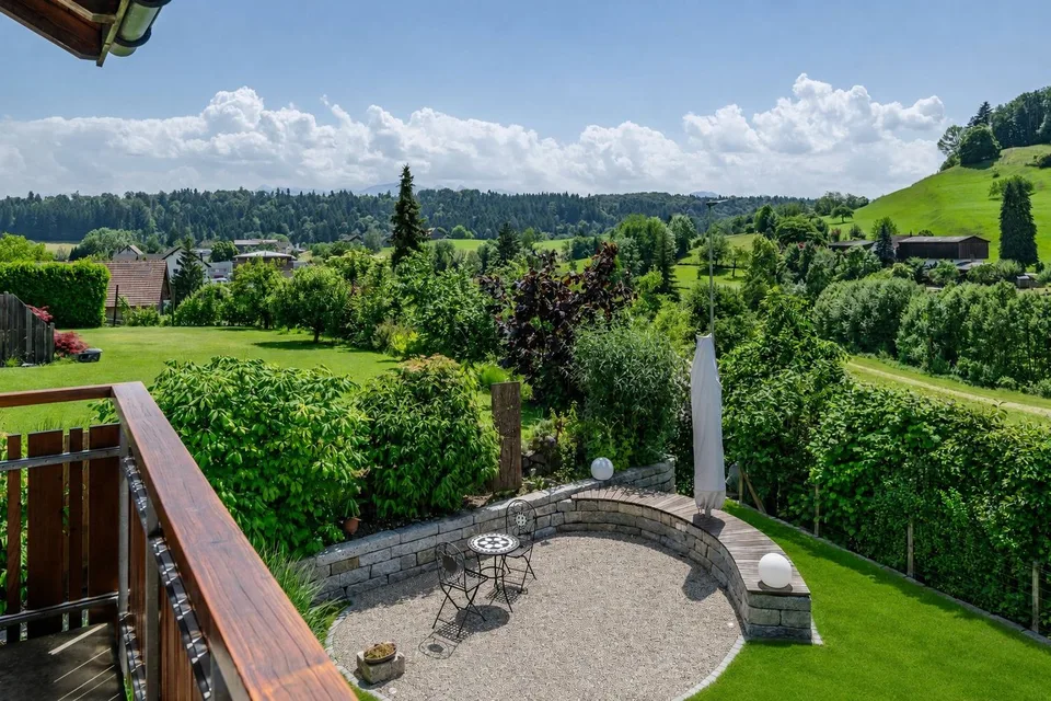 Familienparadies mit Garten, Weitsicht und viel Privatsphäre