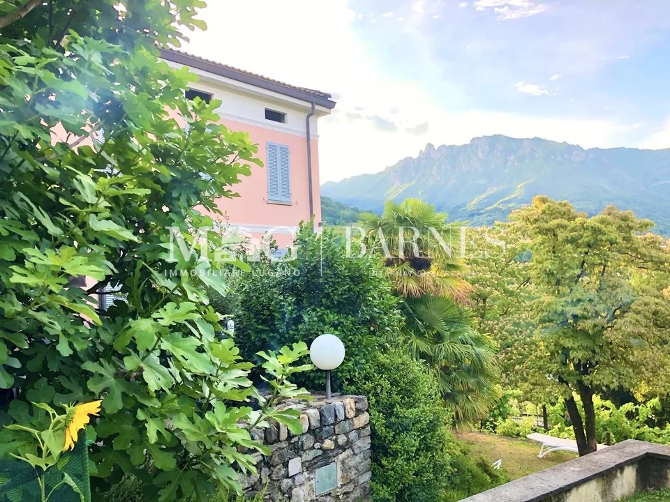Lugano, Capriasca: Terreno edificabile con progetto approvato e villa