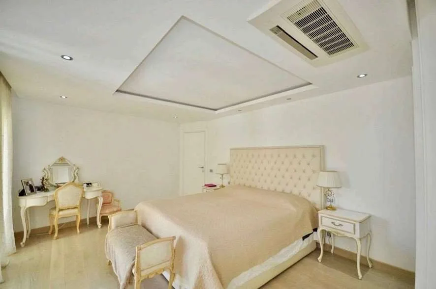 Exklusive Villa mit Seeblick in Comano – Foto 8 von 10