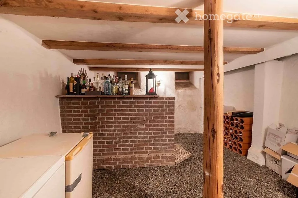 grosszügiges und gepflegtes 12-Zimmerhaus