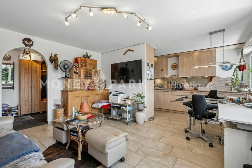 Appartamento di 2,5 locali con balcone soleggiato e piano ben studiato