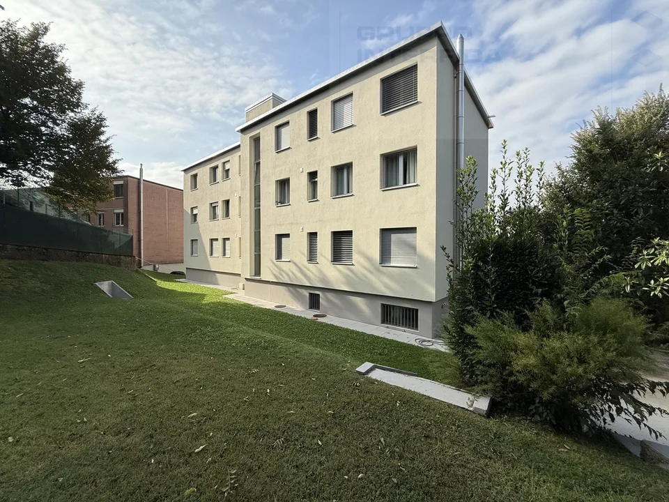 STABILE ABITATIVO DI 5 UNITÀ A REDDITO