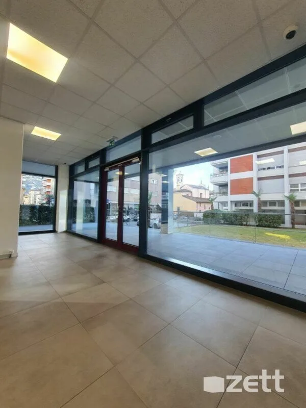 Gewerbefläche im EG (ca. 80 m²) - Lugano USI-Zone - Residenz Agorà