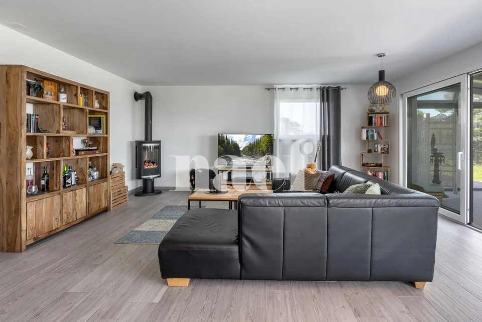 Prächtige 6-Zimmer-Villa zwischen Natur und Komfort – Foto 6 von 12