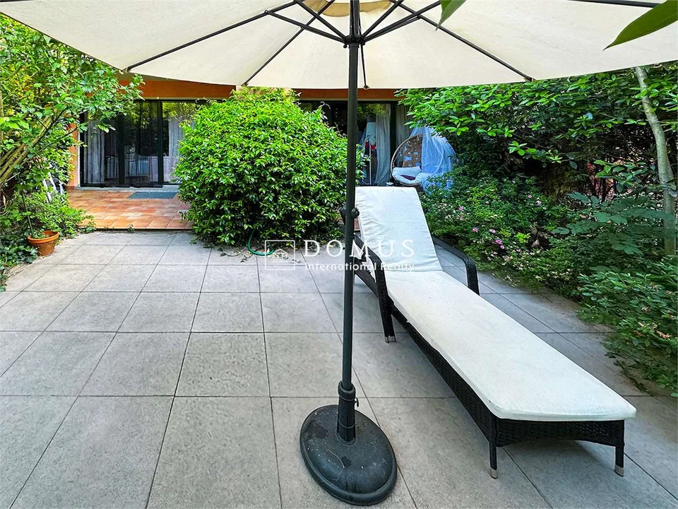 Appartement confortable de 2,5 pièces avec grand patio – photo 6 sur 6