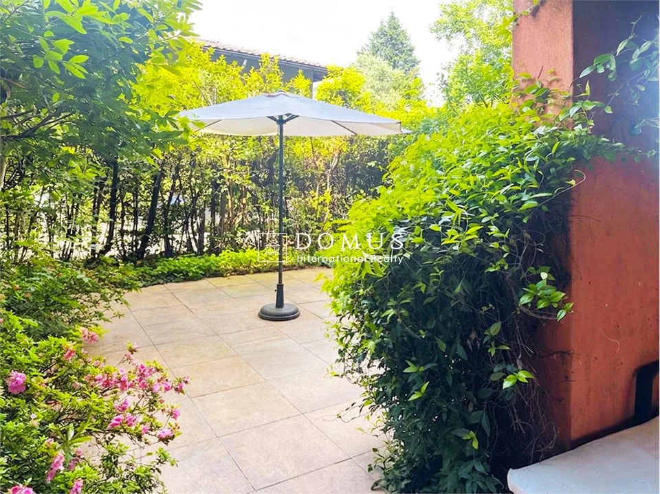 Gemütliche 2.5-Zimmer-Wohnung mit großem Patio
