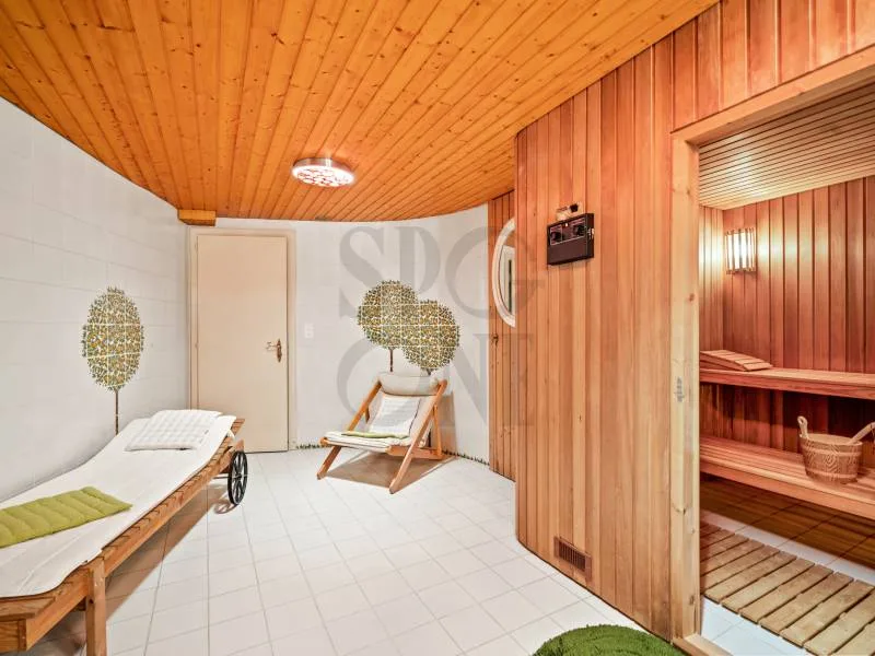 Haus von Ausnahme mit atemberaubendem Blick und Pool – Foto 10 von 12