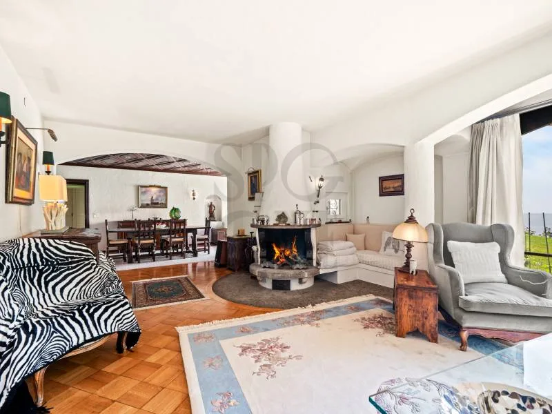 Casa d'eccezione con vista impareggiabile e piscina