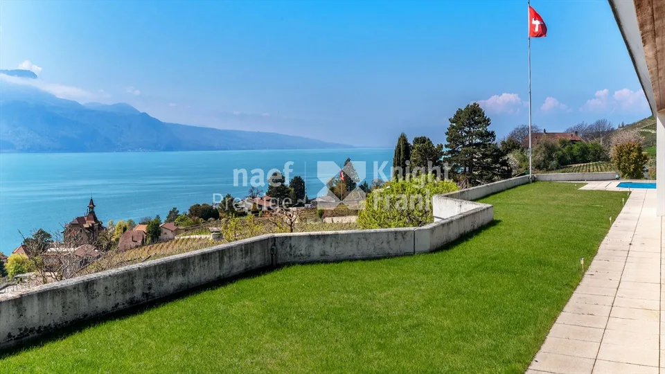 Architekten-Eigentum mit 7,5 Zimmern und Panoramablick auf den See und den Weinberg in Corseaux zum Verkauf