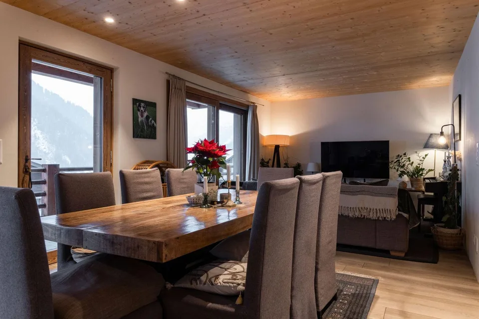 Moderne 3-Zimmer-Wohnung im Zentrum von Châble