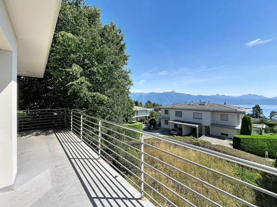 Lutry Semi-Detached Villa - Lake View