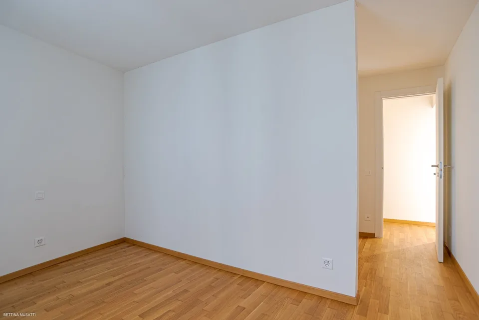 STABIO – WOHNUNG 3.5 ZIMMER HELL MIT GUTER AUSSTATTUNG