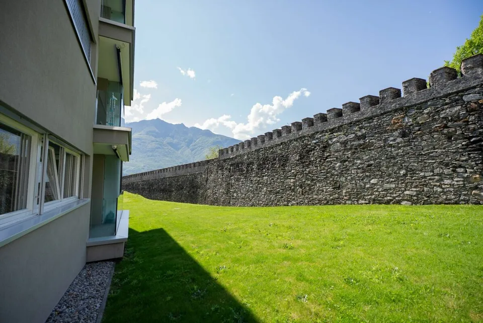 Vendiamo speciale 4.5 locali a Monte Carasso