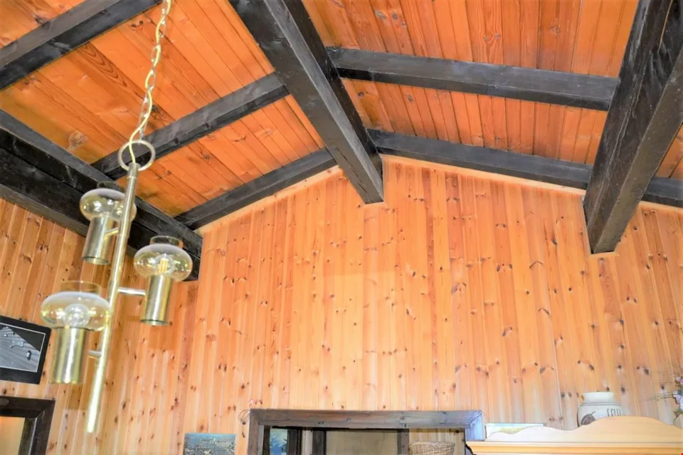 Renovationsbedürftiges Chalet bei Staldenried in herrlicher Umgebung – Foto 7 von 15