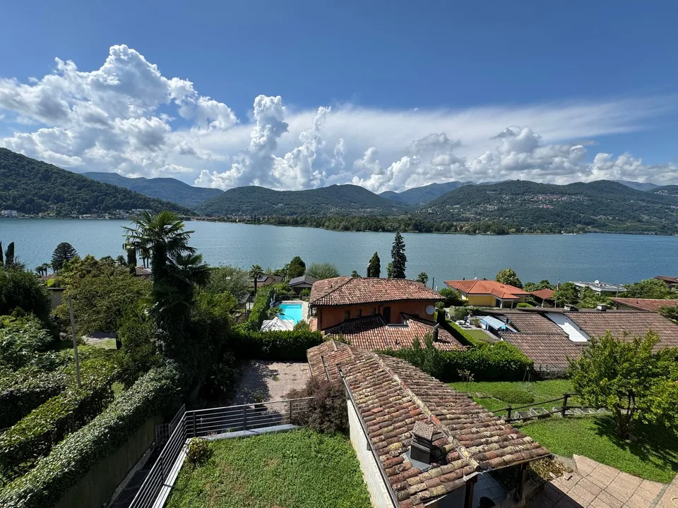 Casa   con vista lago Collina d'Oro Carabietta anche SECONDA RESIDENZA