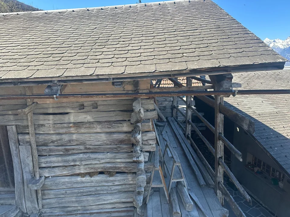 Barn to renovate in Les Agettes – photo 7 of 7