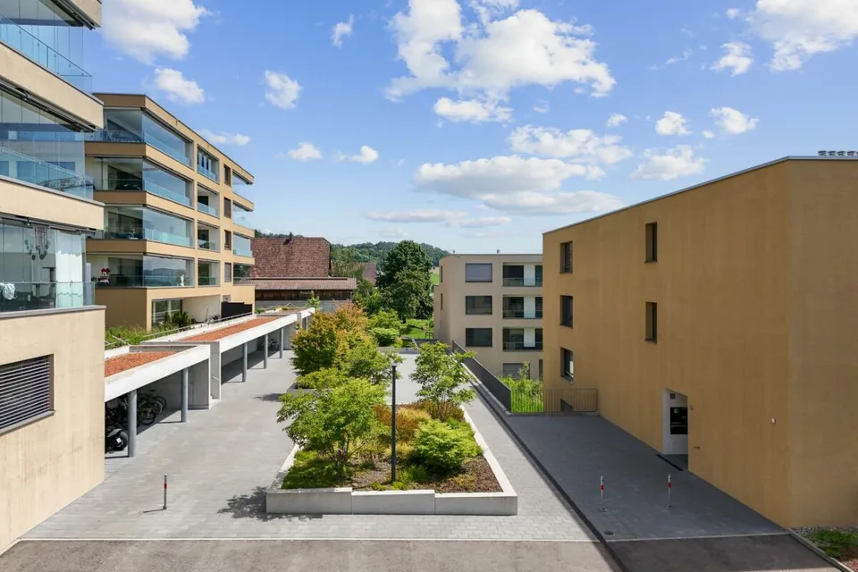 Attraktive, gepflegte und neuwertige 3.5-Zimmerwohnung mit traumhafter Weitsicht – Foto 12 von 12