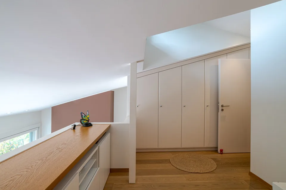 GOLDHÜGEL DACHGESCHOSS SEEBLICK AUCH ZWEITE WOHNUNG – Foto 12 von 13