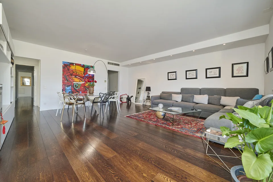 Prestigioso 4,5 locali vista lago a due passi dal centro di Lugano