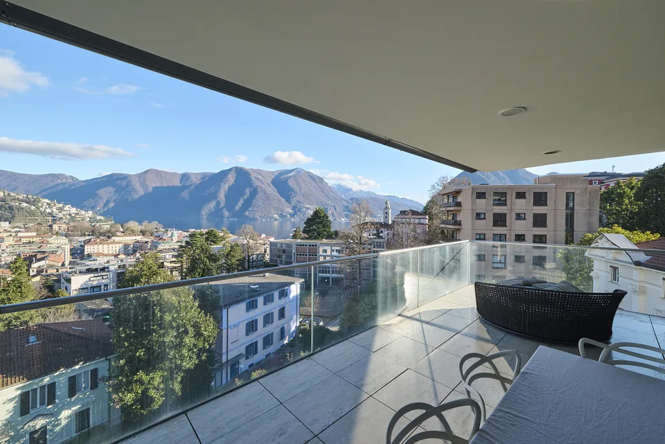 Prestigioso 4,5 locali vista lago a due passi dal centro di Lugano