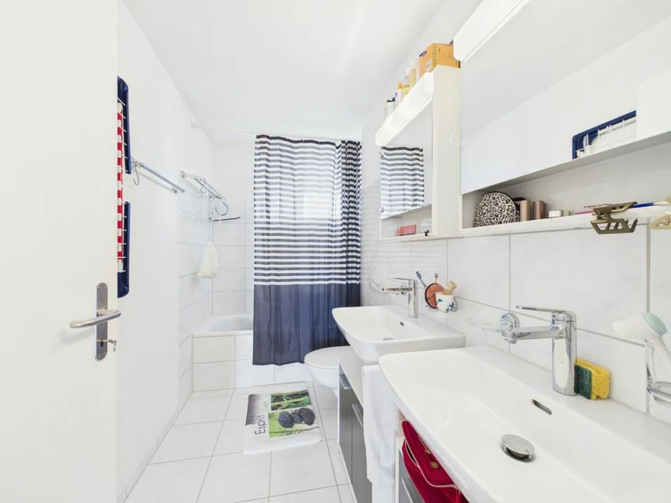 Enfant-friendly avec balcon et ascenseur