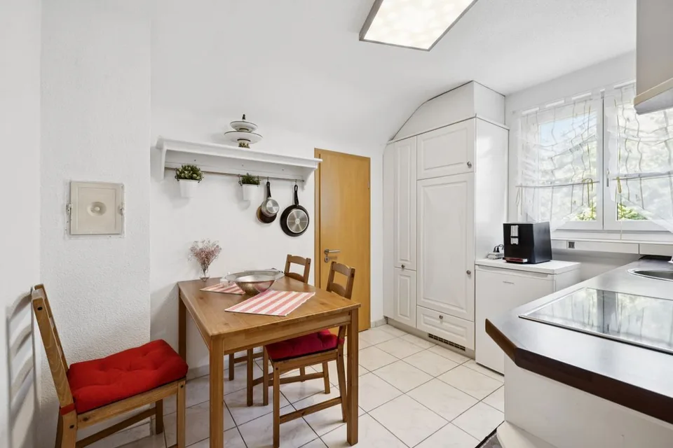 Casa indipendente con giardino da sogno e spazio per le idee