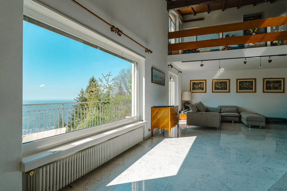 Einfamilienhaus mit Pool in Sagno
