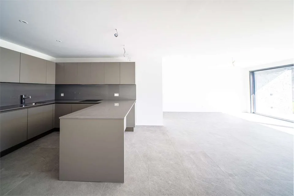 3.5 rooms with garden NEW Minusio lake view on the ground floor – photo 7 of 13