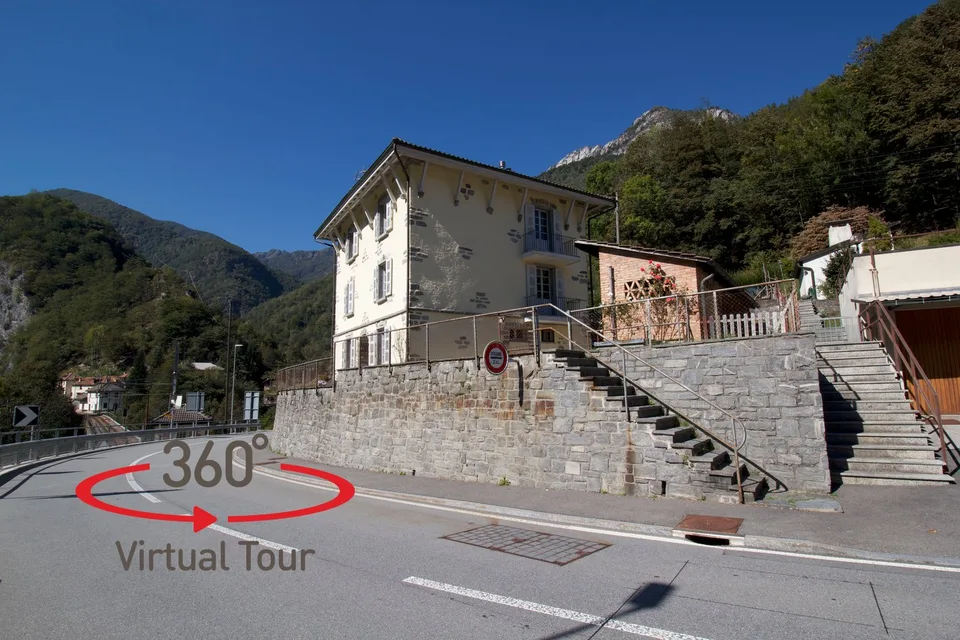 Edificio storico, con più appartamenti, nel cuore delle Centovalli.