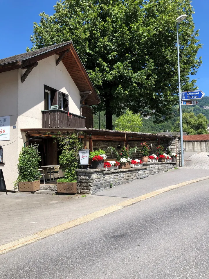 «my home is my castle» 3.5-Zimmer Wohnung inkl. Restaurant