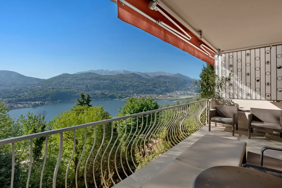 Montagnola - ESCLUSIVO 3,5 LOCALI IN VILLA DI SOLE 4 UNITÀ, UN’OASI DI DESIGN IMMERSA NEL VERDE