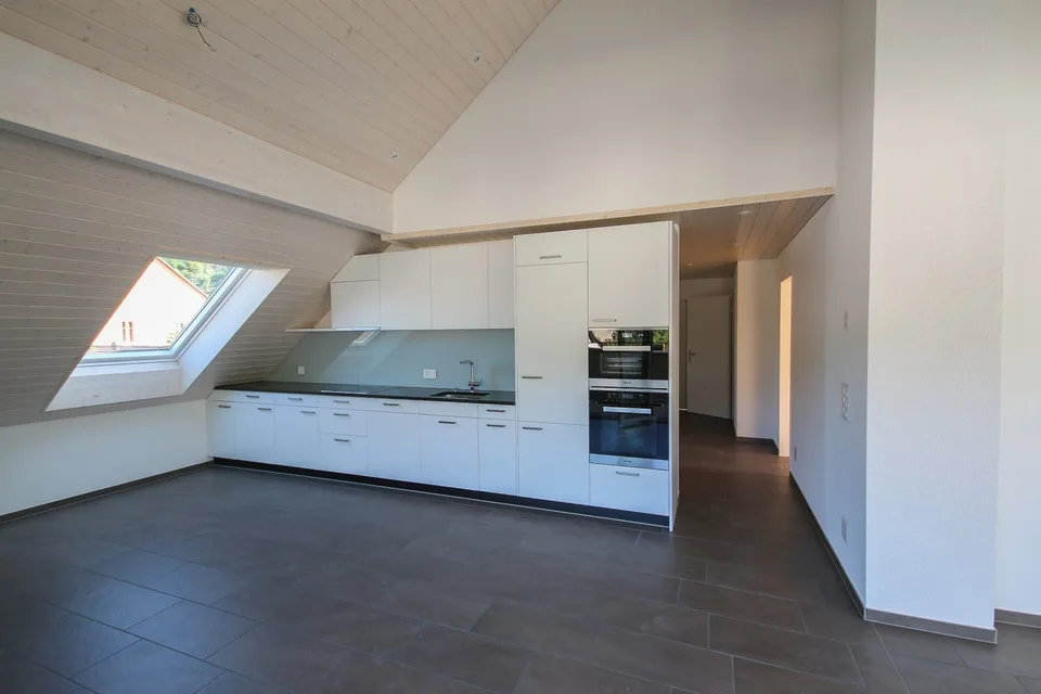 Moderne Dachwohnung in Zeinigen