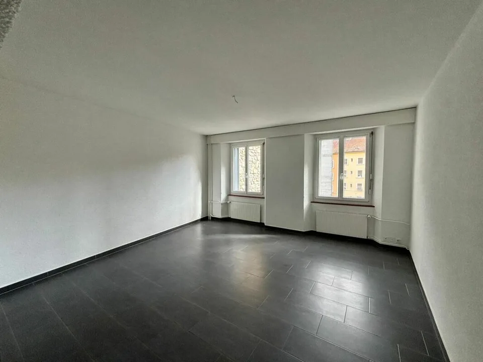 St-Imier, schönes 2-Zimmer-Apartment im 1. Stock