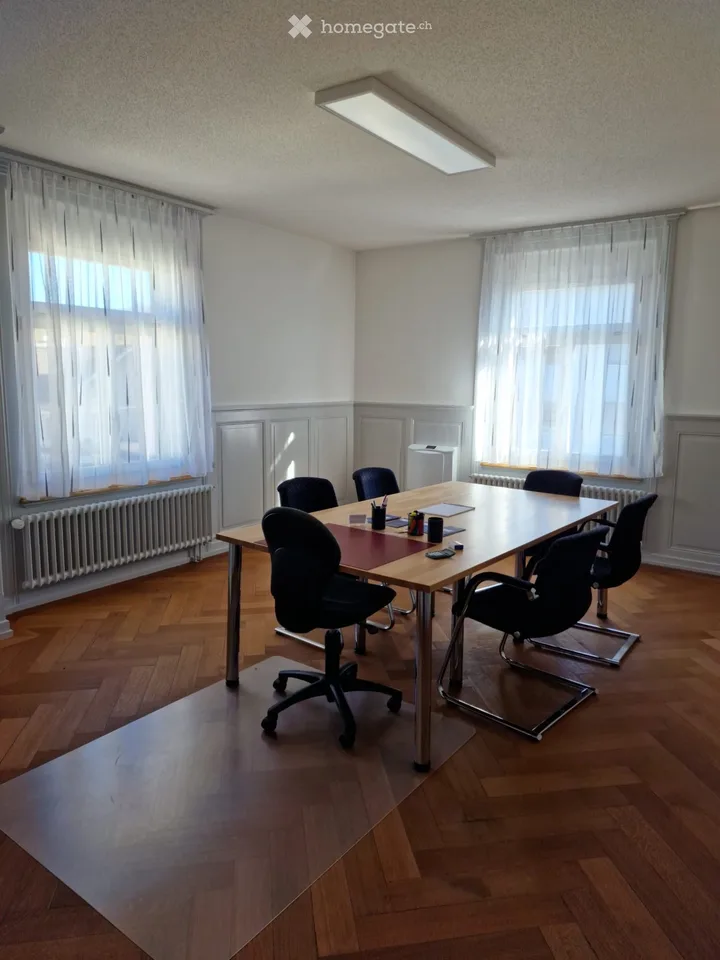 sehr grosse wohnung zu vermieten
