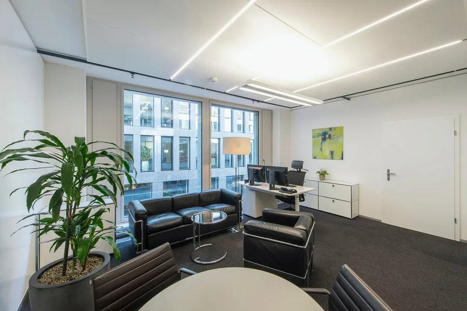 EUROPAALLEE: Espaces de bureau entièrement aménagés