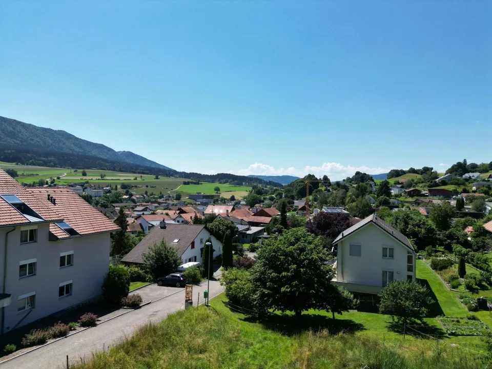 Attique neuf de 4.5 pièces avec deux terrasses